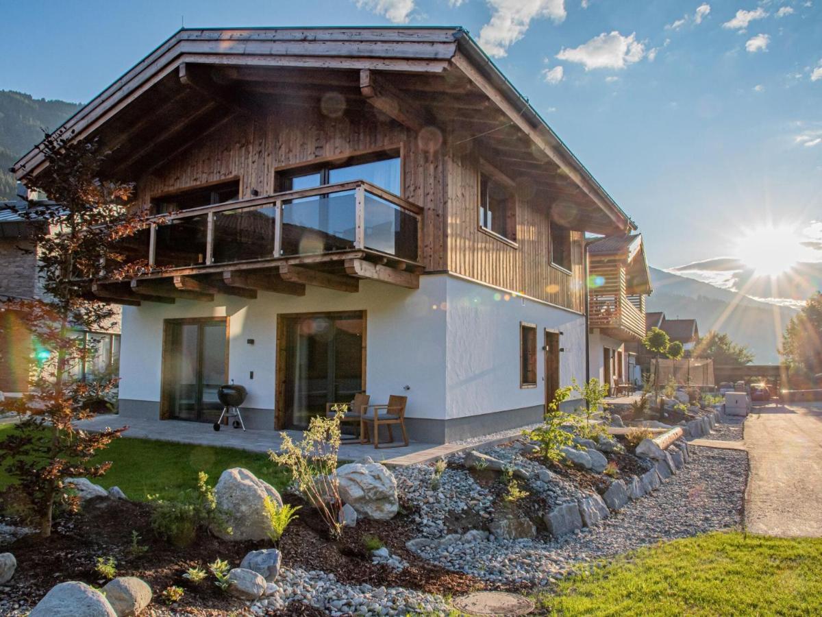 Apartment In Wald Im Pinzgau With A Carport Wald im Pinzgau Exterior foto