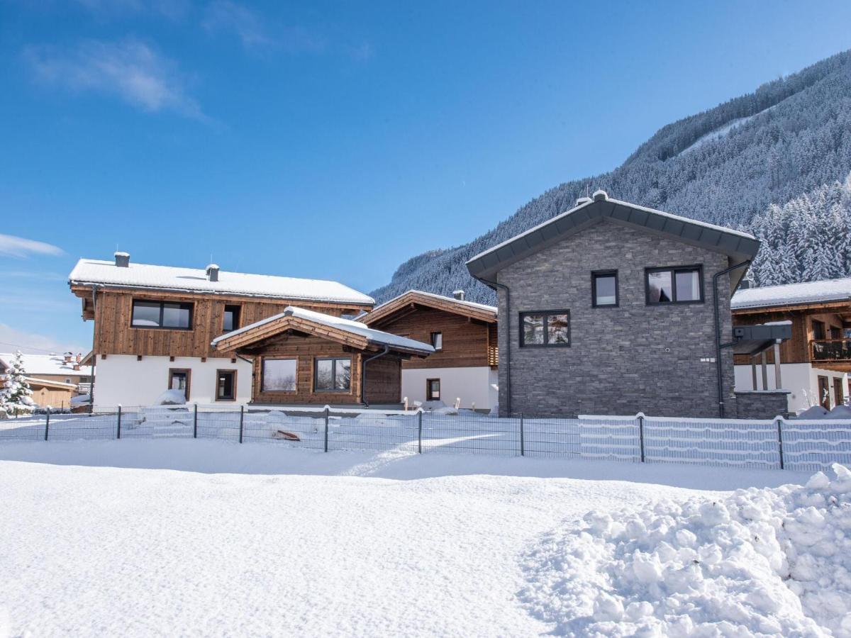 Apartment In Wald Im Pinzgau With A Carport Wald im Pinzgau Exterior foto