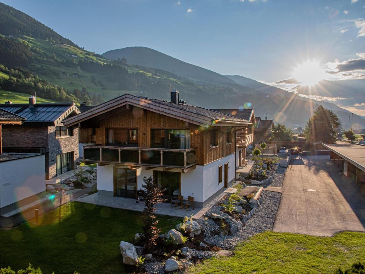 Apartment In Wald Im Pinzgau With A Carport Wald im Pinzgau Exterior foto